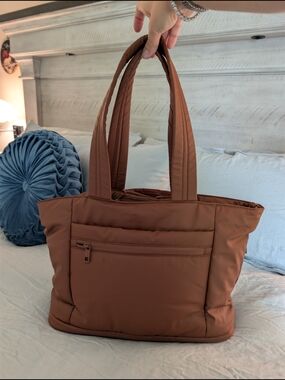 Quince Water Repellant Puffer Tote Bag Congac Brown Expandable NEW